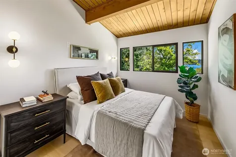 7936 Seward Park Avenue S Seattle WA 98118