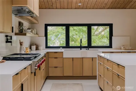 7936 Seward Park Avenue S Seattle WA 98118