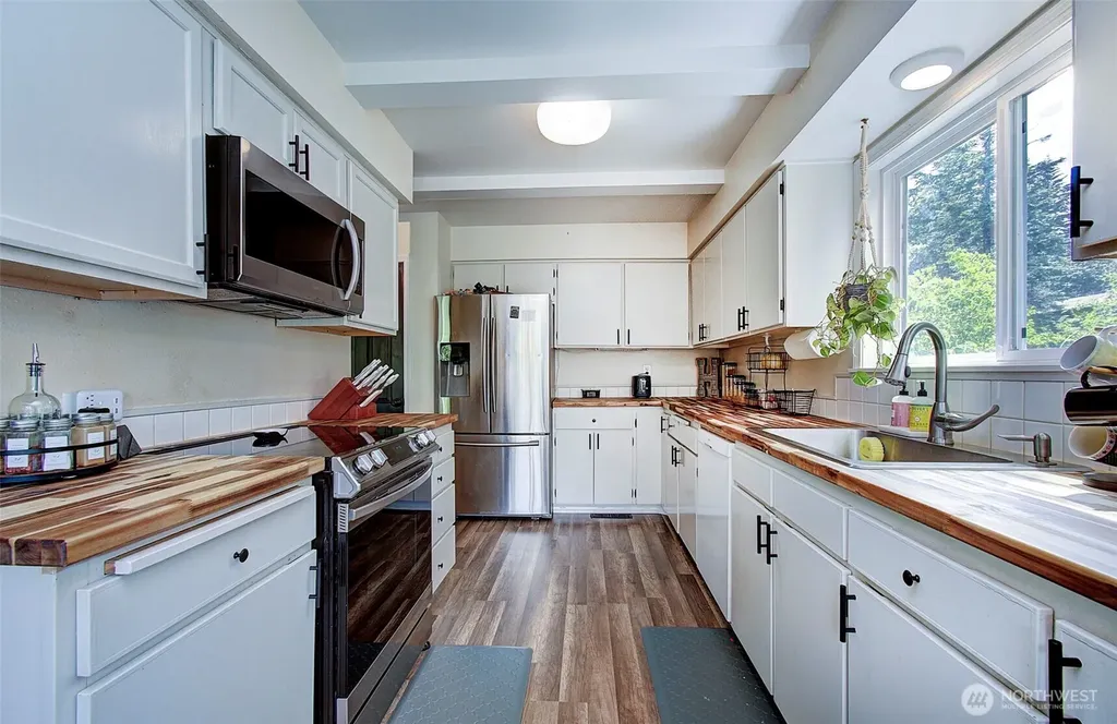 153 Monticello Drive Longview WA 98632