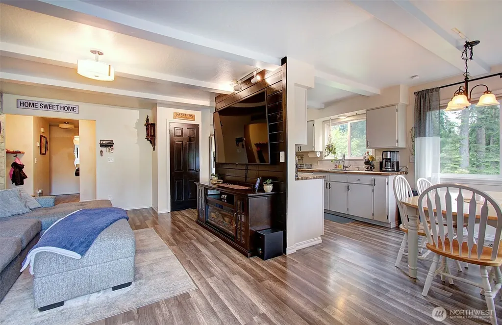 153 Monticello Drive Longview WA 98632