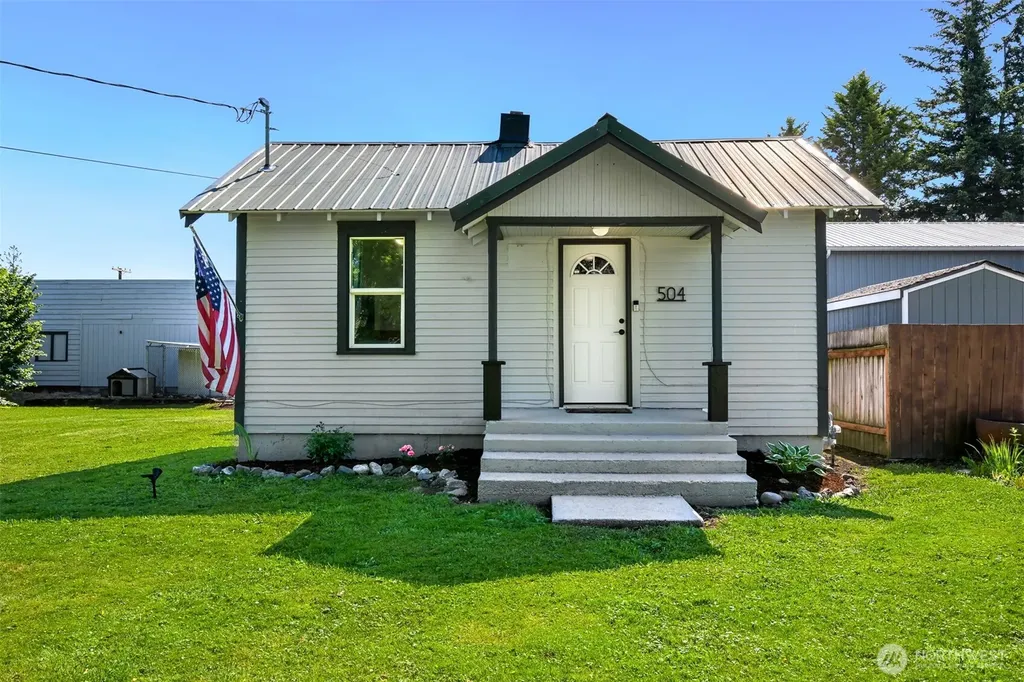 504 W 1st Street Nooksack WA 98276