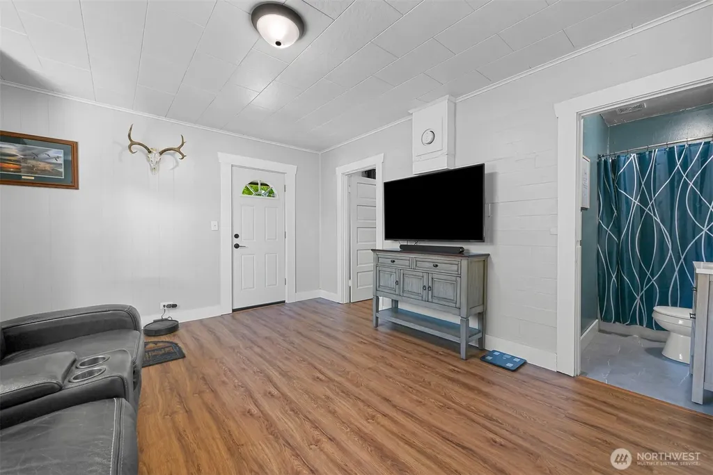 504 W 1st Street Nooksack WA 98276