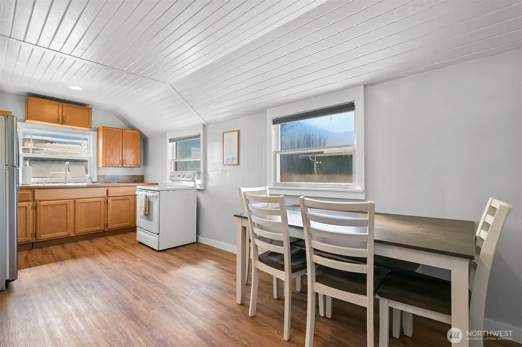 504 W 1st Street Nooksack WA 98276