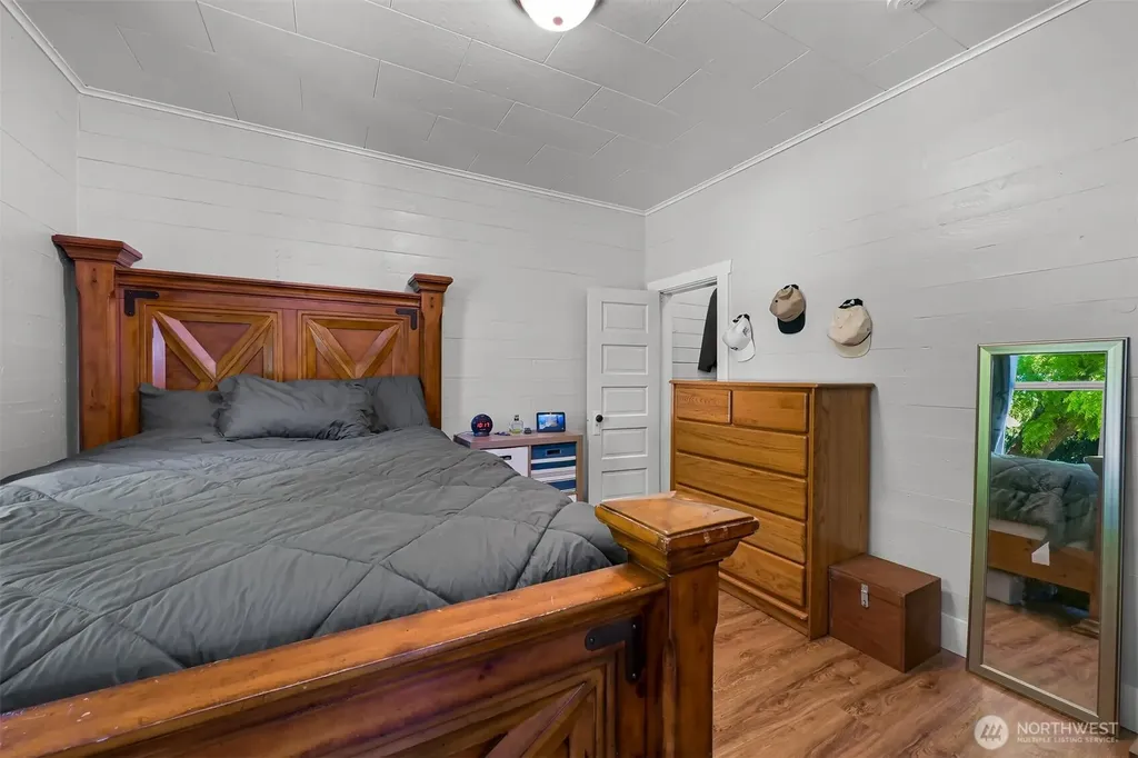 504 W 1st Street Nooksack WA 98276