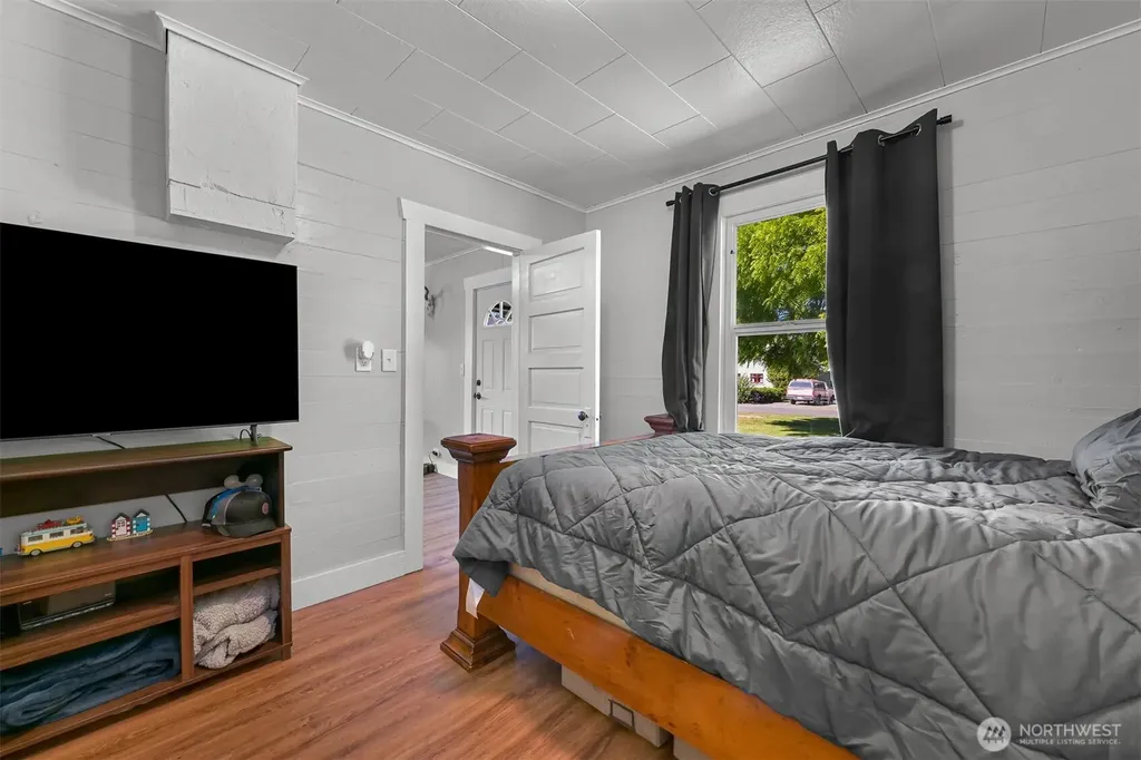 504 W 1st Street Nooksack WA 98276