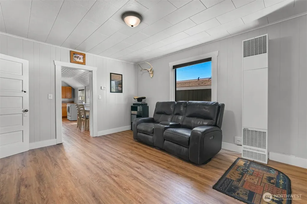 504 W 1st Street Nooksack WA 98276