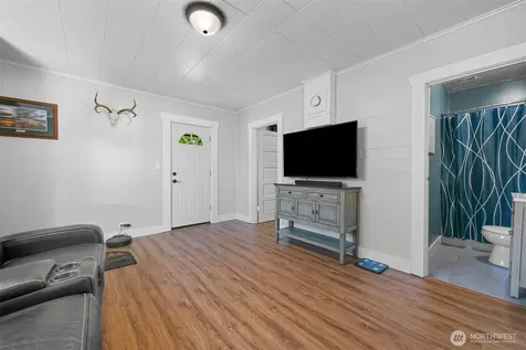 504 W 1st Street Nooksack WA 98276