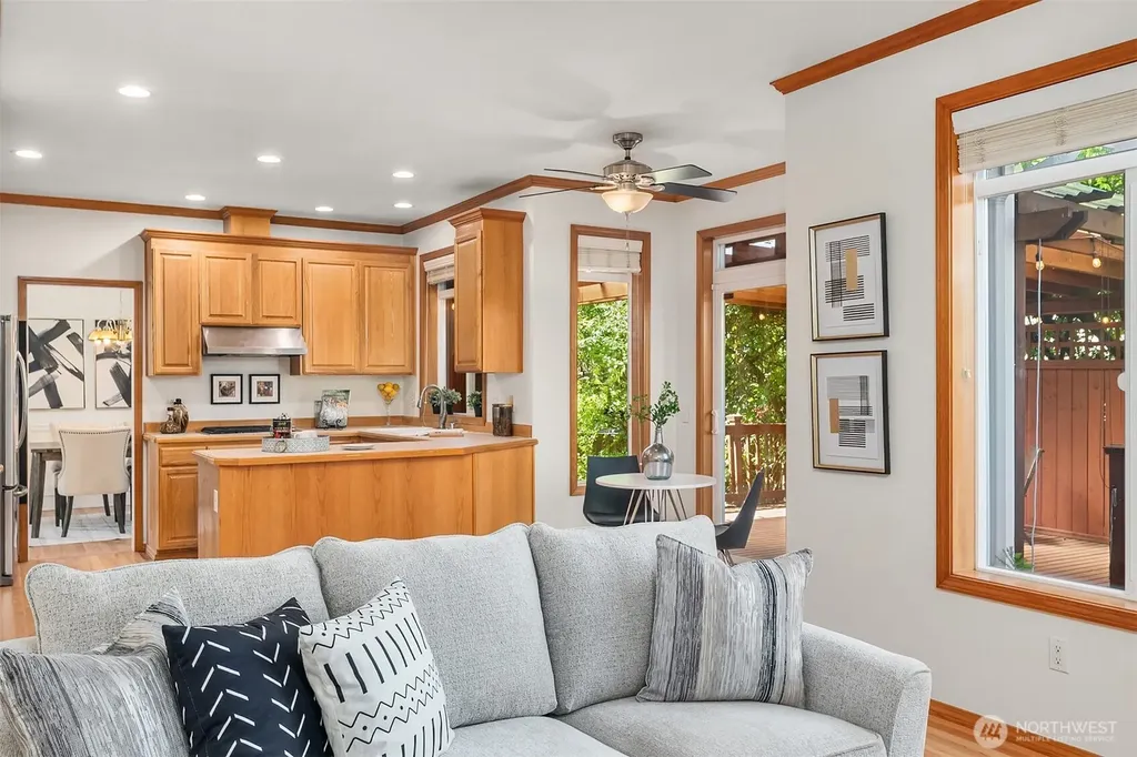 18430 11th Drive SE Bothell WA 98012