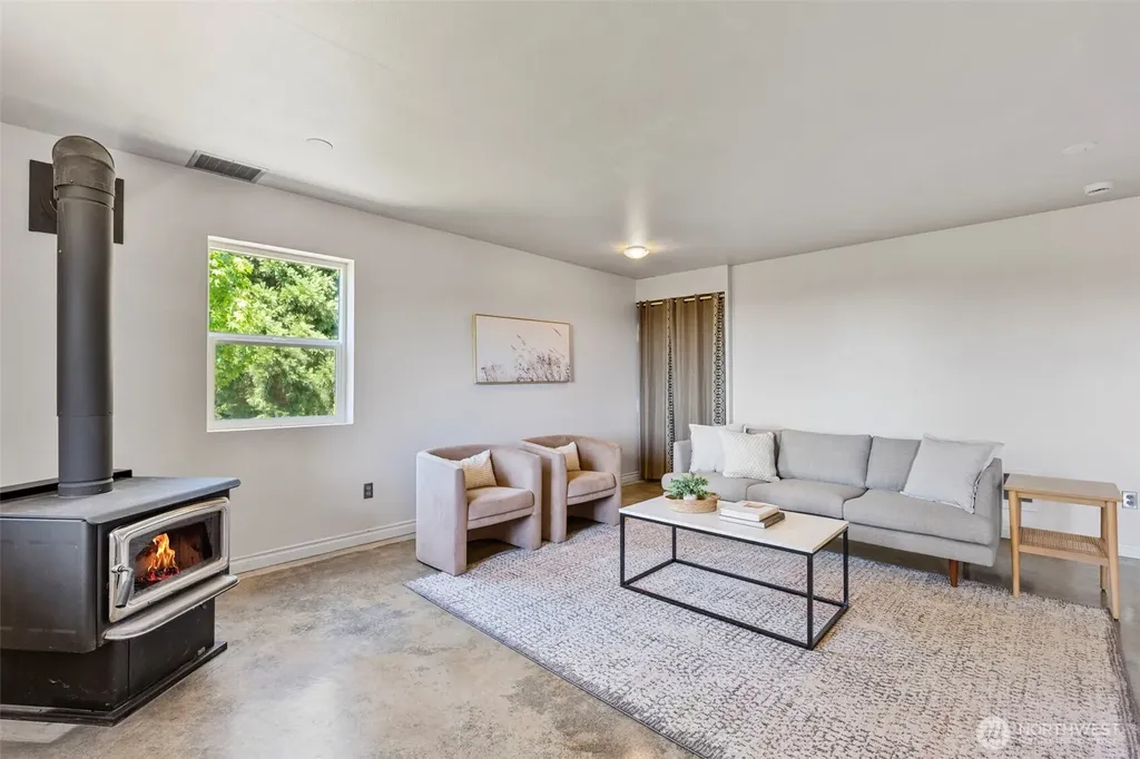 206 Fawnhill Drive Salkum WA 98582