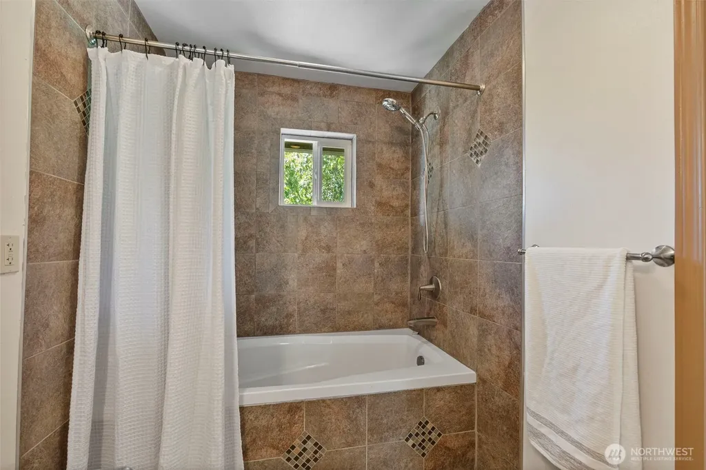 206 Fawnhill Drive Salkum WA 98582