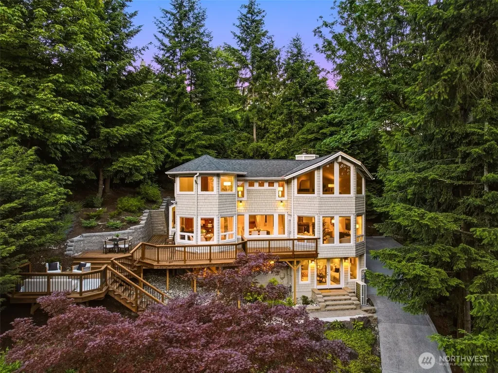 11113 NE 38th Place Bellevue WA 98004