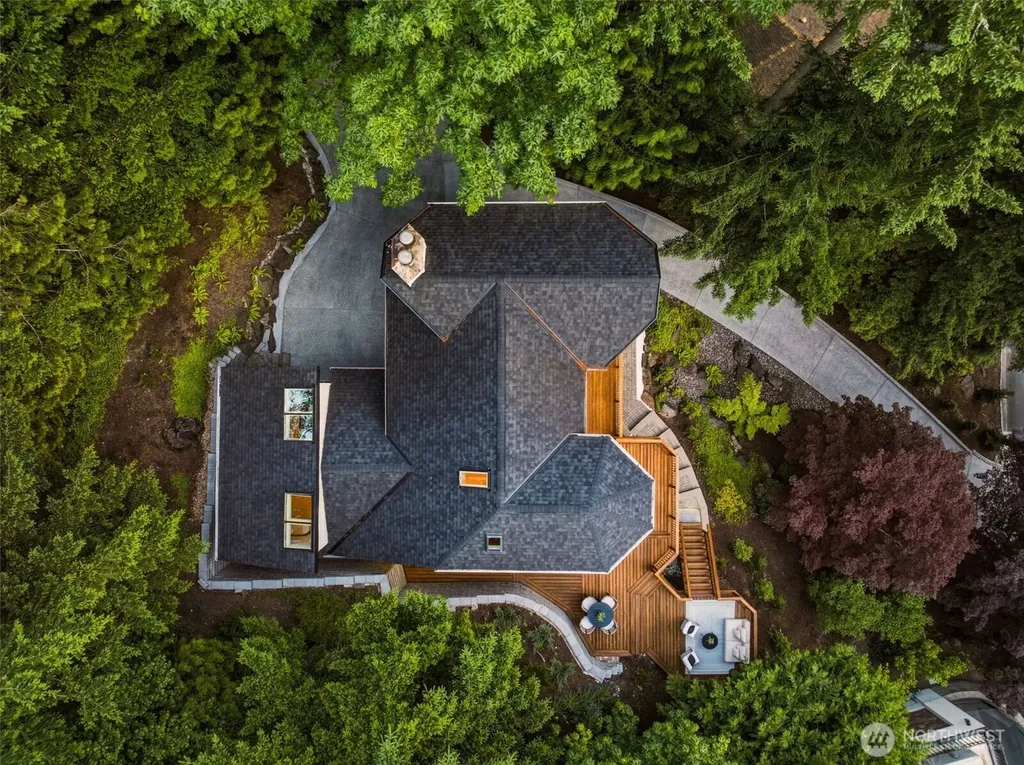 11113 NE 38th Place Bellevue WA 98004