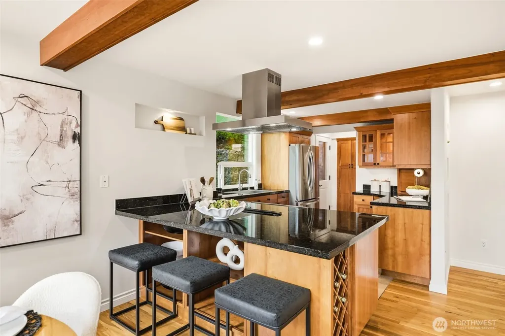 11113 NE 38th Place Bellevue WA 98004