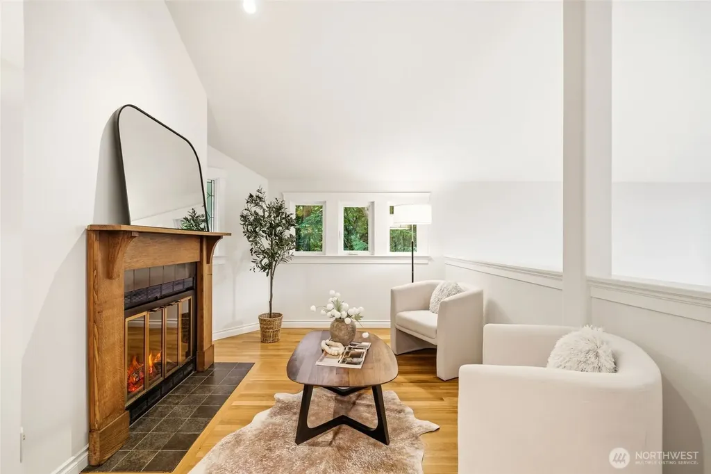 11113 NE 38th Place Bellevue WA 98004