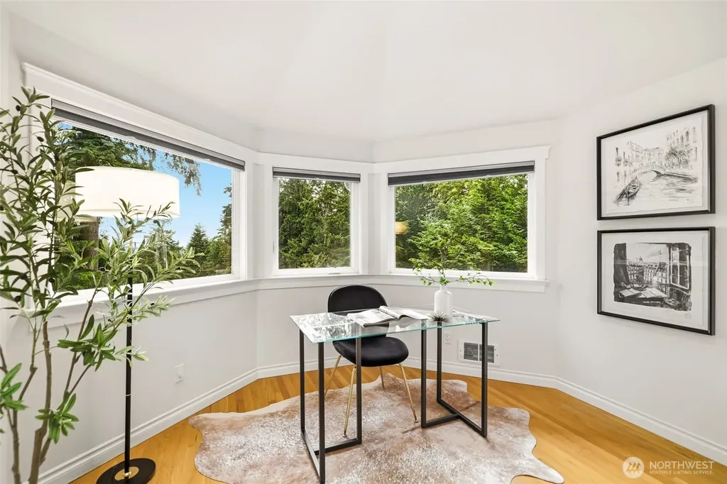 11113 NE 38th Place Bellevue WA 98004
