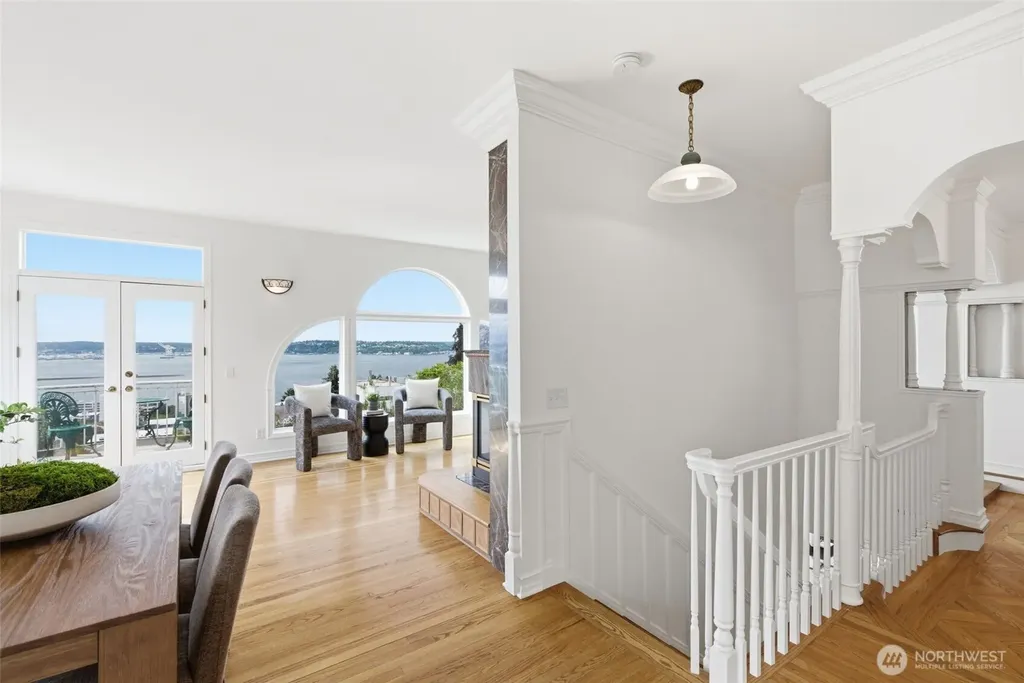 511 W Highland Drive Seattle WA 98119
