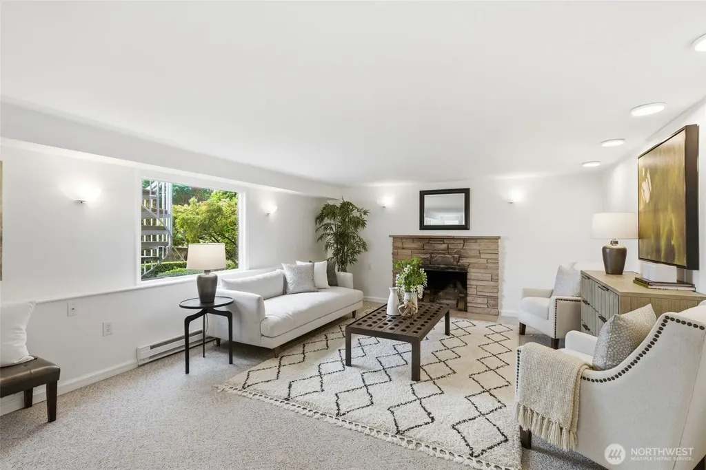 511 W Highland Drive Seattle WA 98119