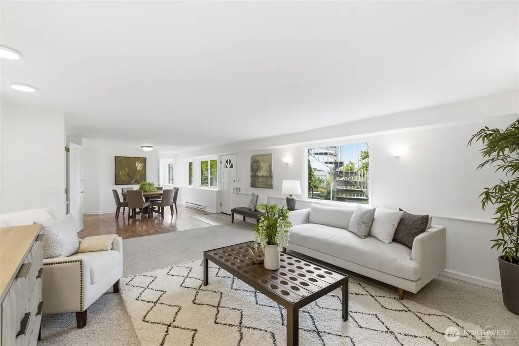 511 W Highland Drive Seattle WA 98119