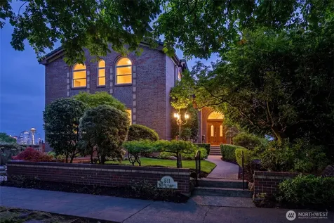 511 W Highland Drive Seattle WA 98119