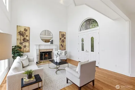 511 W Highland Drive Seattle WA 98119