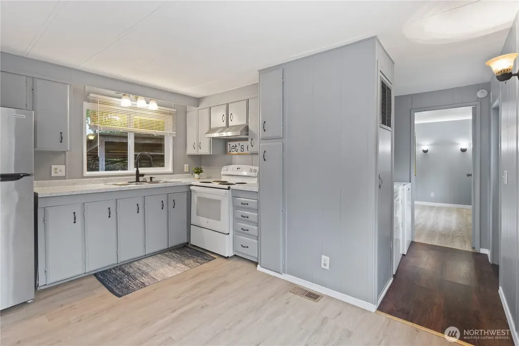 2284 Yew Street Road Bellingham WA 98229