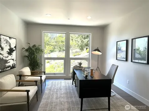 8243 W Mercer Way Mercer Island WA 98040