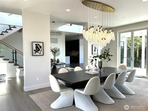 8243 W Mercer Way Mercer Island WA 98040
