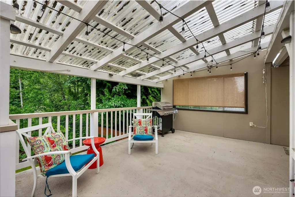 11126 159th Avenue NE Redmond WA 98052