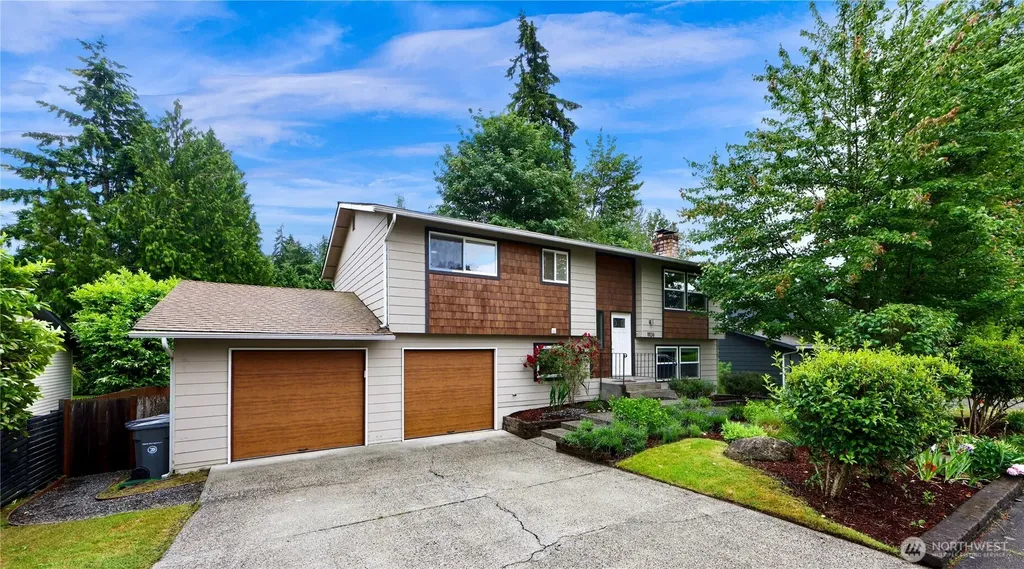 11126 159th Avenue NE Redmond WA 98052