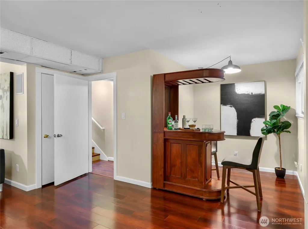 11126 159th Avenue NE Redmond WA 98052