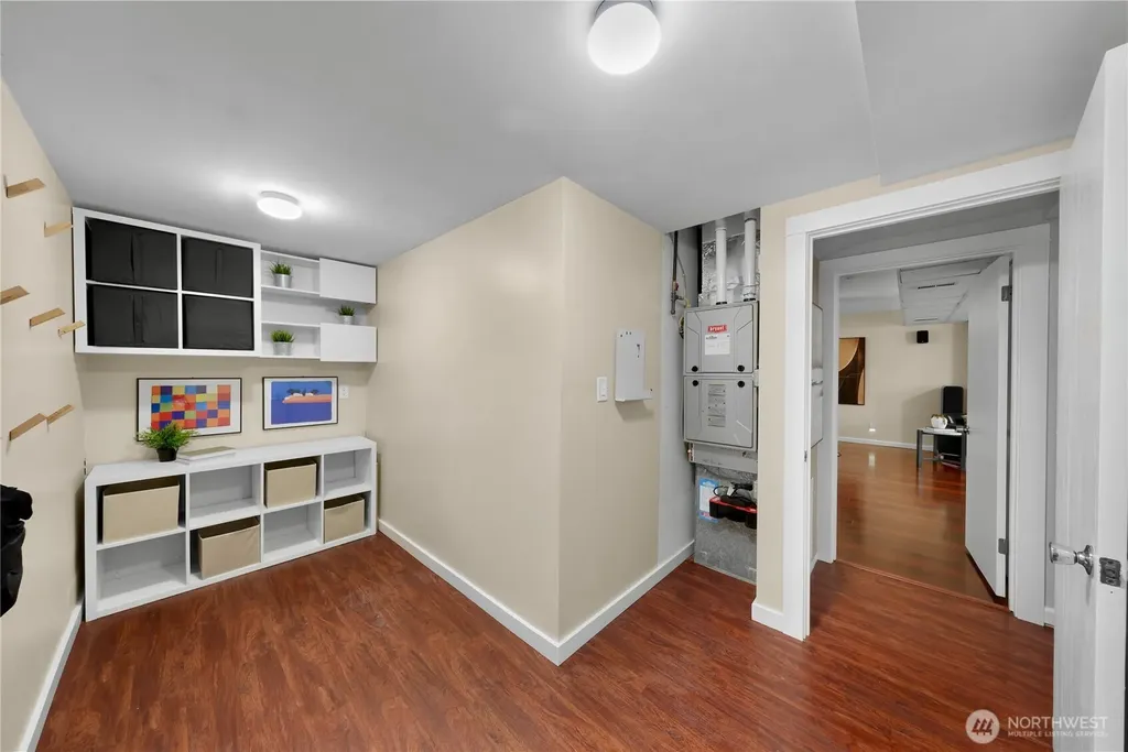 11126 159th Avenue NE Redmond WA 98052