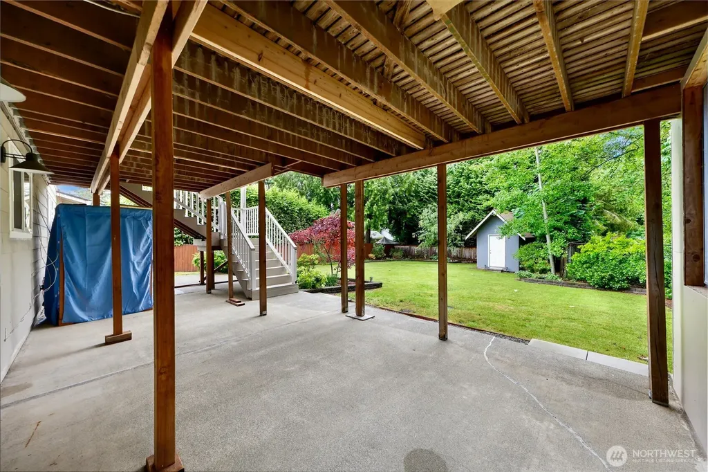 11126 159th Avenue NE Redmond WA 98052