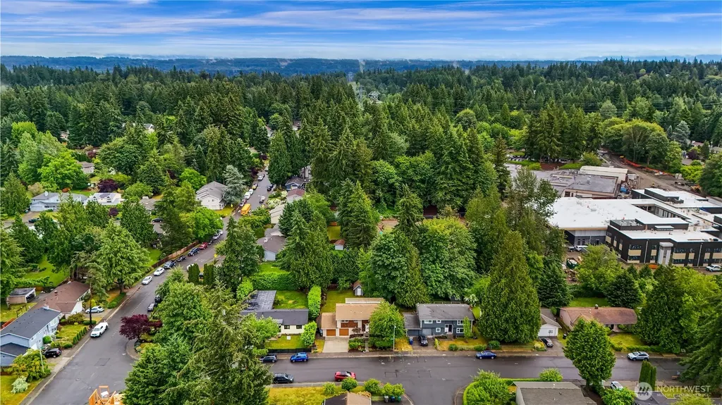 11126 159th Avenue NE Redmond WA 98052
