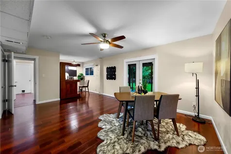 11126 159th Avenue NE Redmond WA 98052