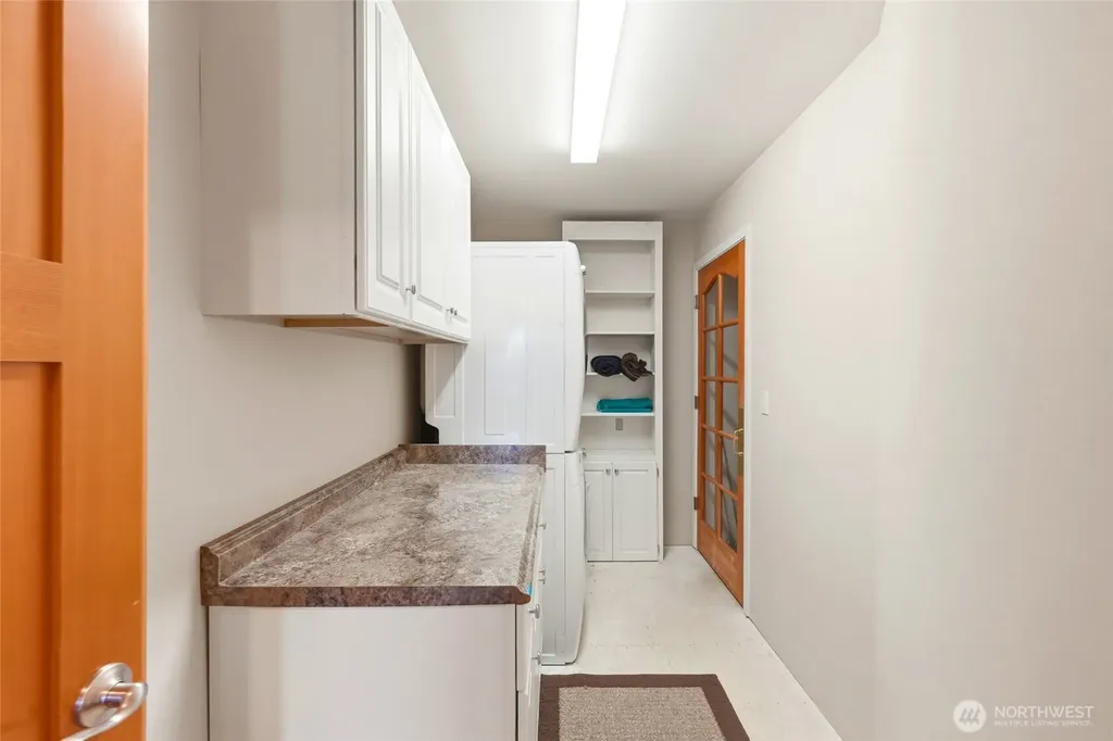 423 106th Place SW Everett WA 98204