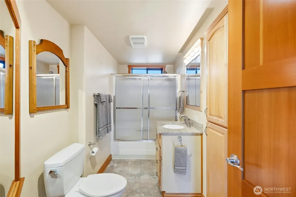 423 106th Place SW Everett WA 98204