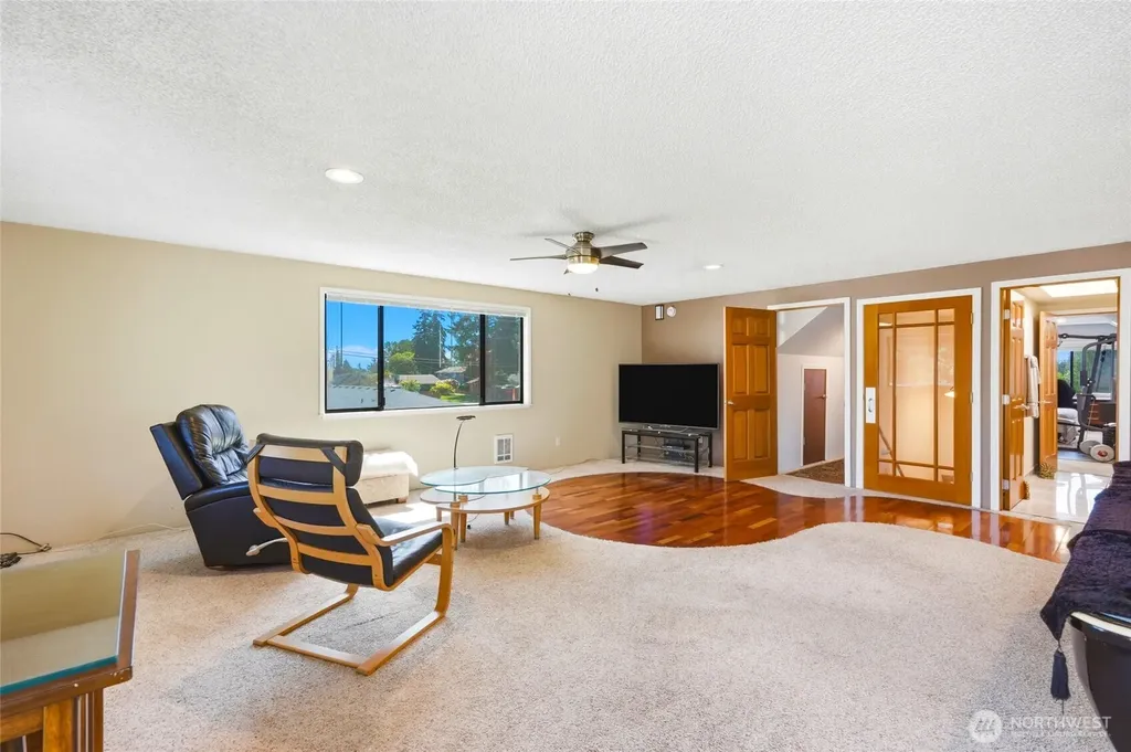 423 106th Place SW Everett WA 98204