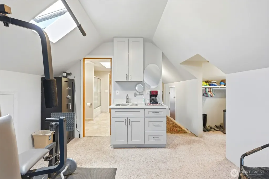 423 106th Place SW Everett WA 98204