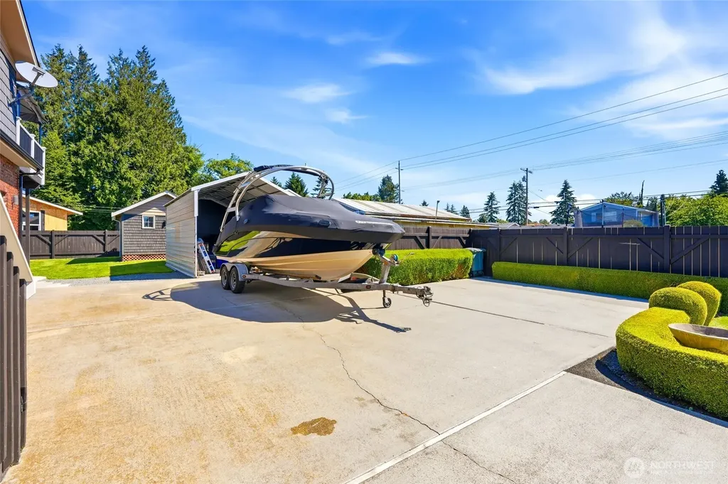 423 106th Place SW Everett WA 98204