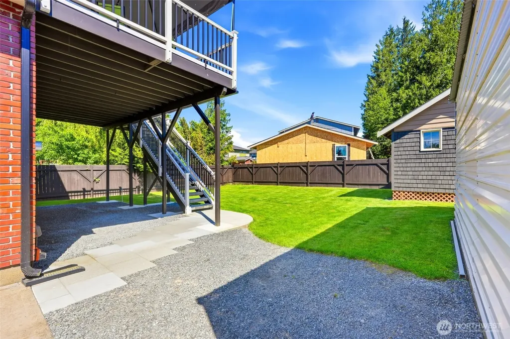 423 106th Place SW Everett WA 98204