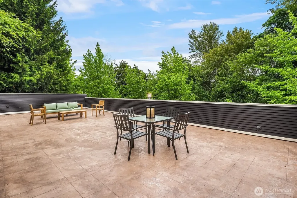 3811 97th Avenue NE Kirkland WA 98033