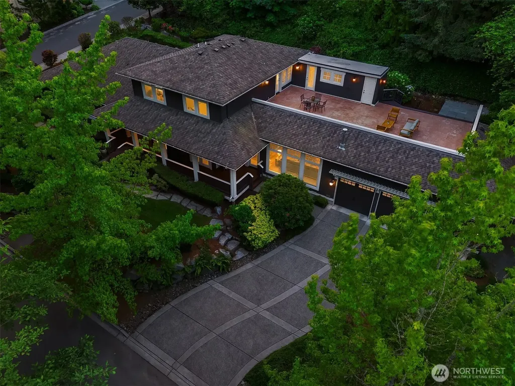 3811 97th Avenue NE Kirkland WA 98033