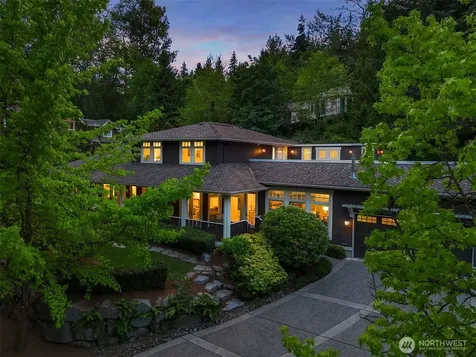 3811 97th Avenue NE Kirkland WA 98033