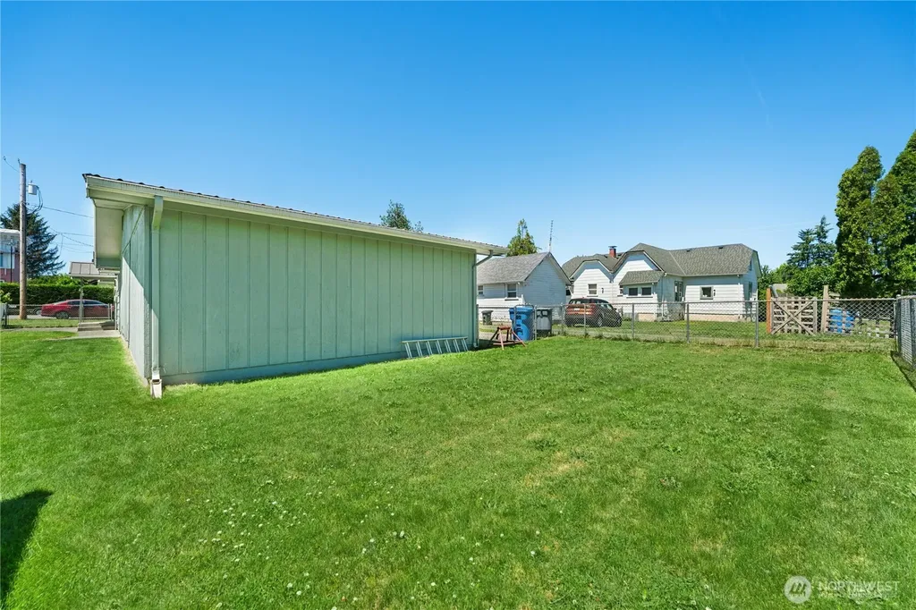 148 S C Street Buckley WA 98321
