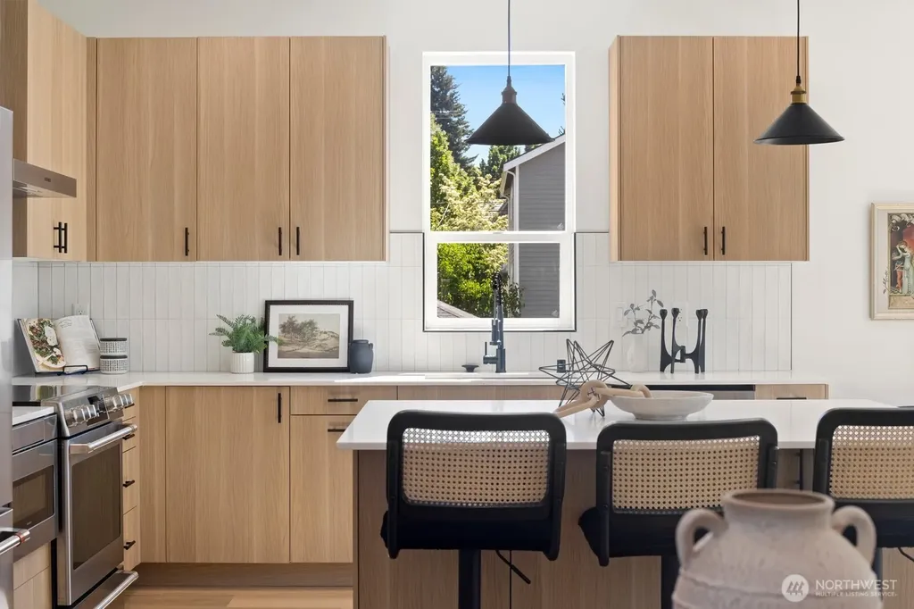 334 NE 90th Street Seattle WA 98115