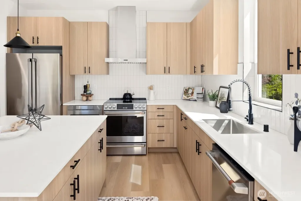 334 NE 90th Street Seattle WA 98115