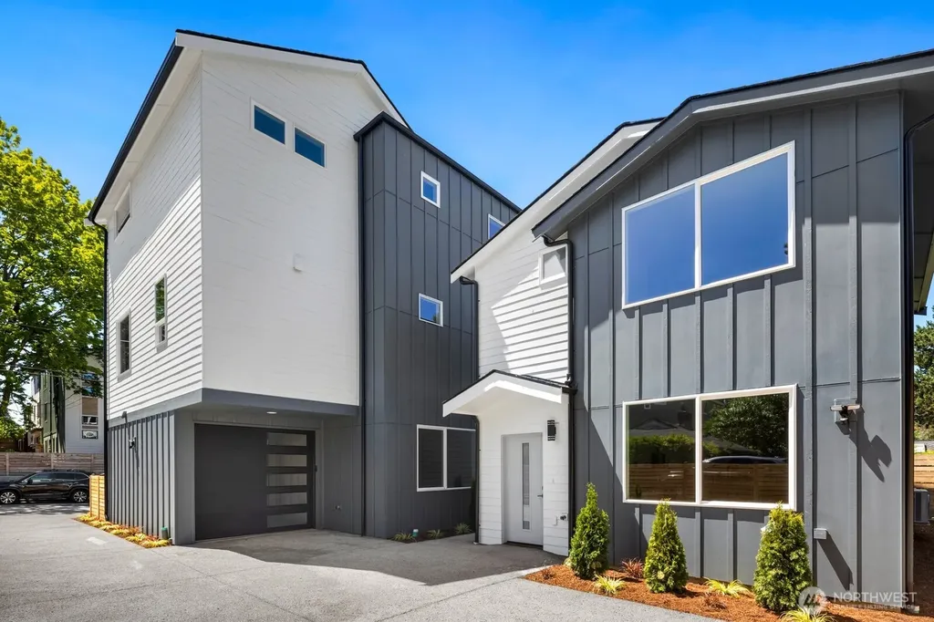 334 NE 90th Street Seattle WA 98115
