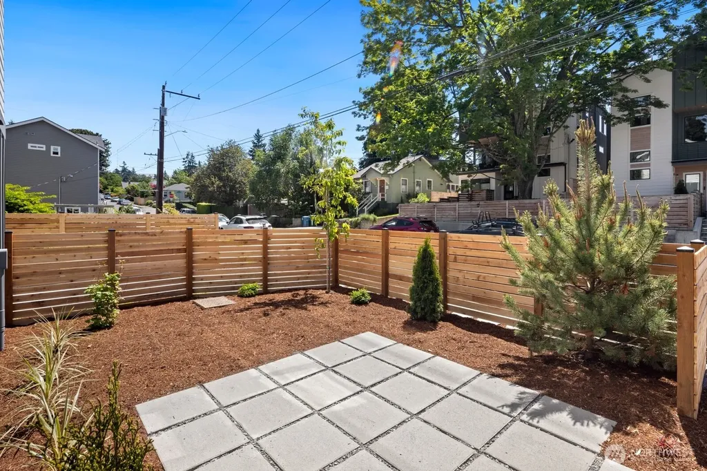 334 NE 90th Street Seattle WA 98115