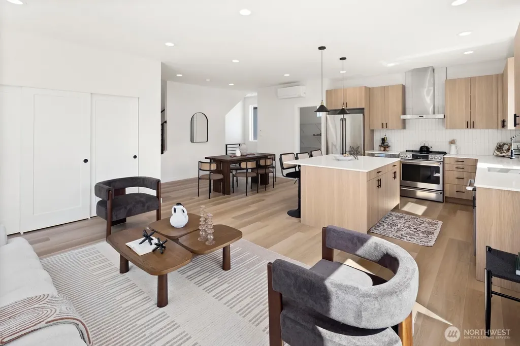 334 NE 90th Street Seattle WA 98115