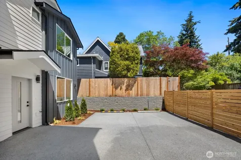 334 NE 90th Street Seattle WA 98115